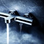 Смеситель с термостатом для ванной: комфорт и безопасность на каждый день